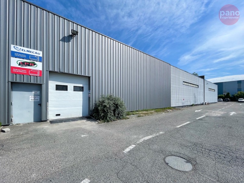 Panneaux directionnels Elmecau et LPR à Mundolsheim