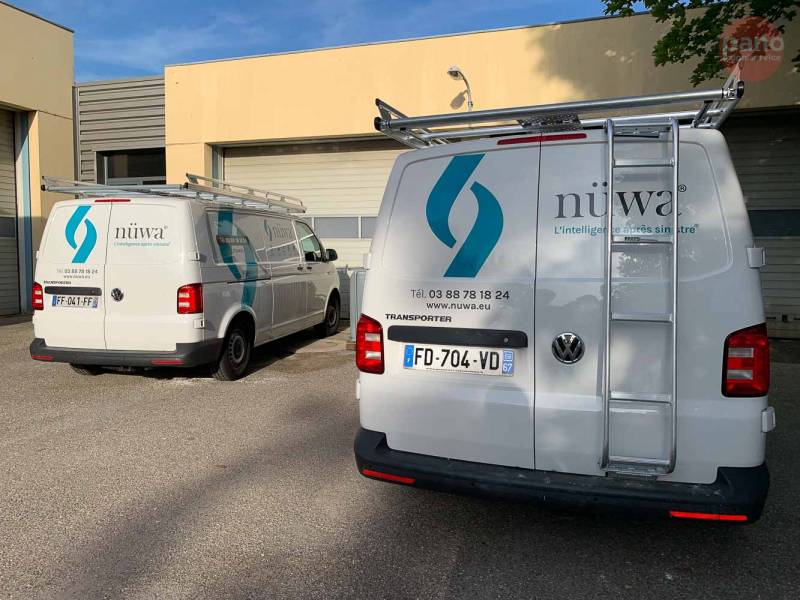 Vinyle adhésif pour voiture